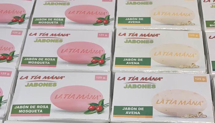Ingredientes Del Jabón Y La Crema De La Tía Mana